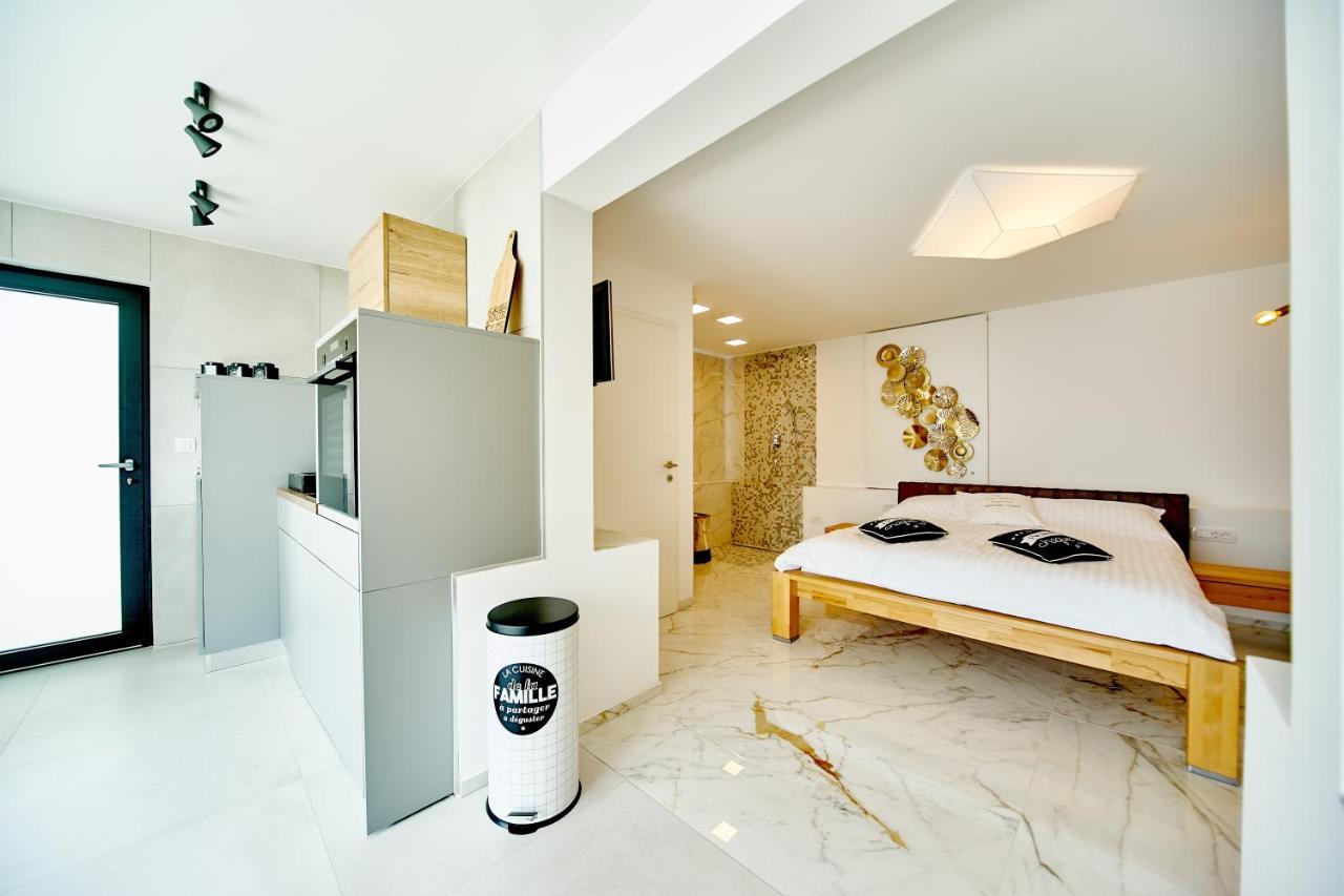 Gallery Luxury Suites & Rooms 스플리트 외부 사진